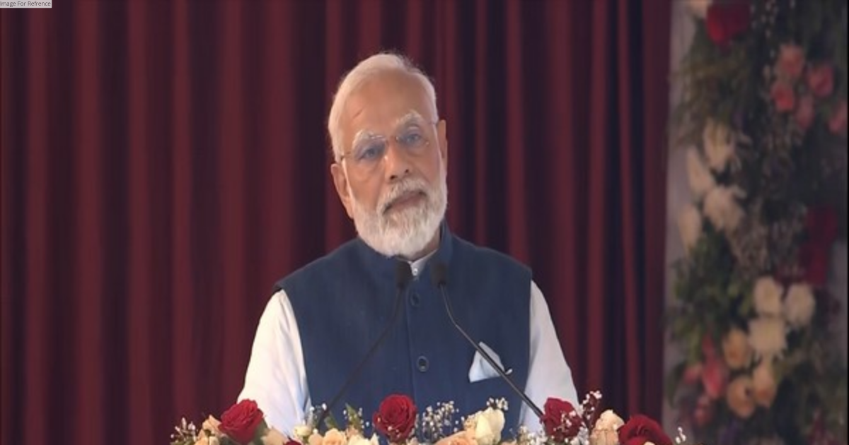 Twin messages of Swami Vivekananda on 'institution and innovation' should be part of every youth's life: PM Modi